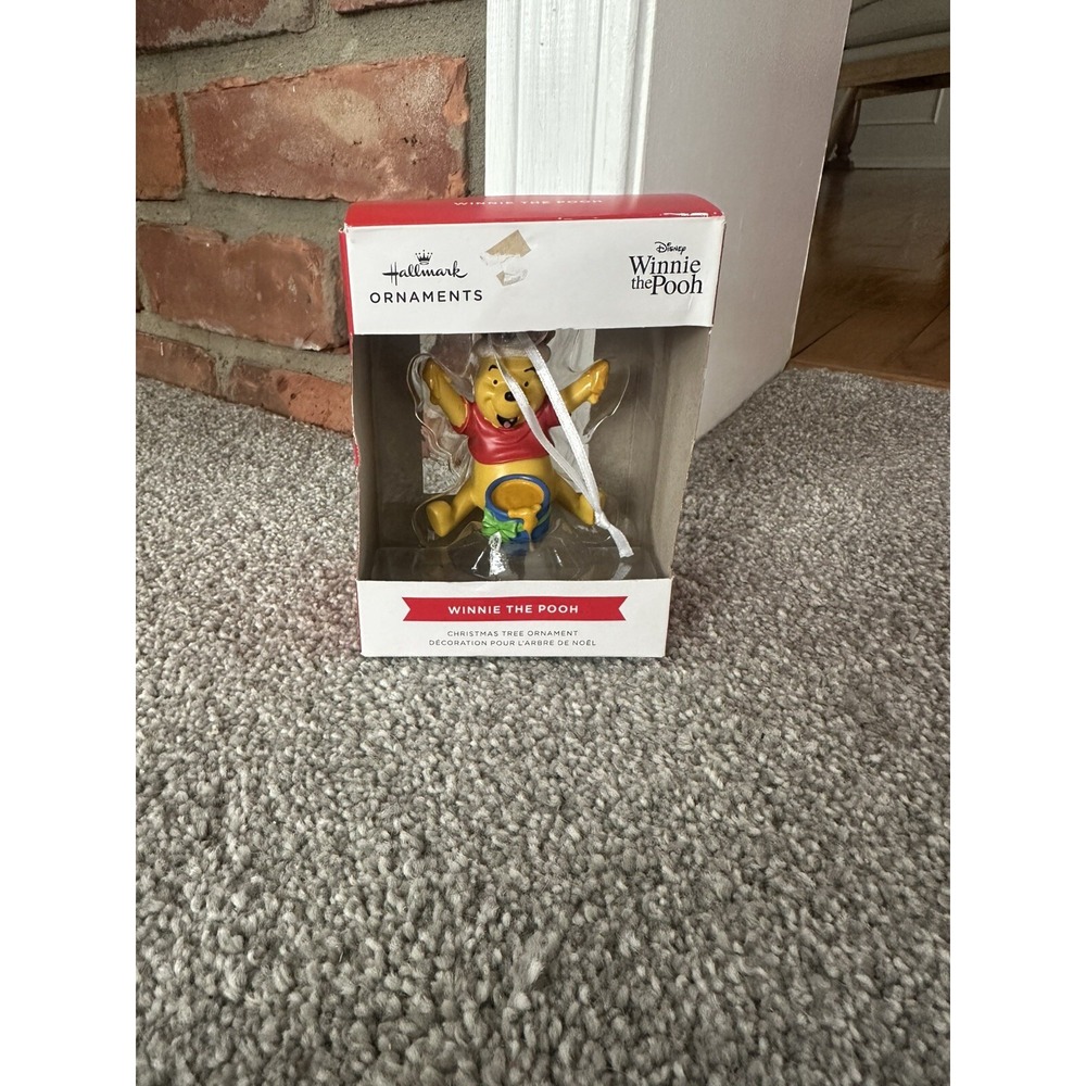 2022 Hallmark Disney Winnie The Pooh‎ With Honey Pot & Santa Hat Ornament NIB